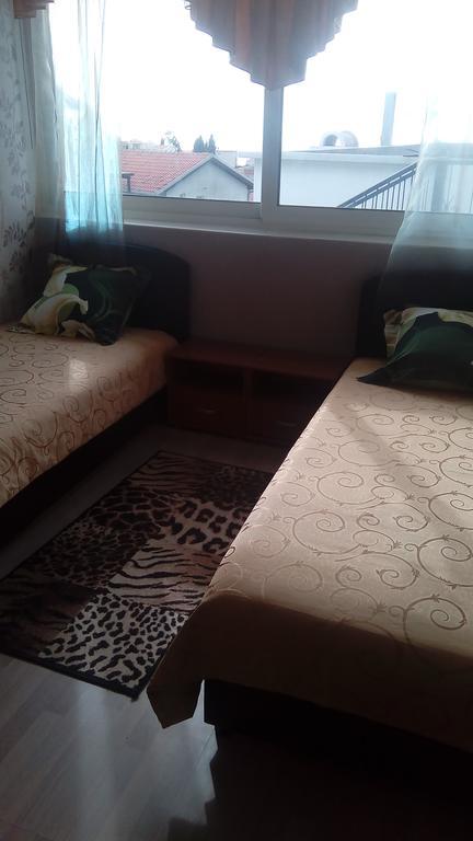 Apartments Dubrava 106 Dobra Voda Bilik gambar