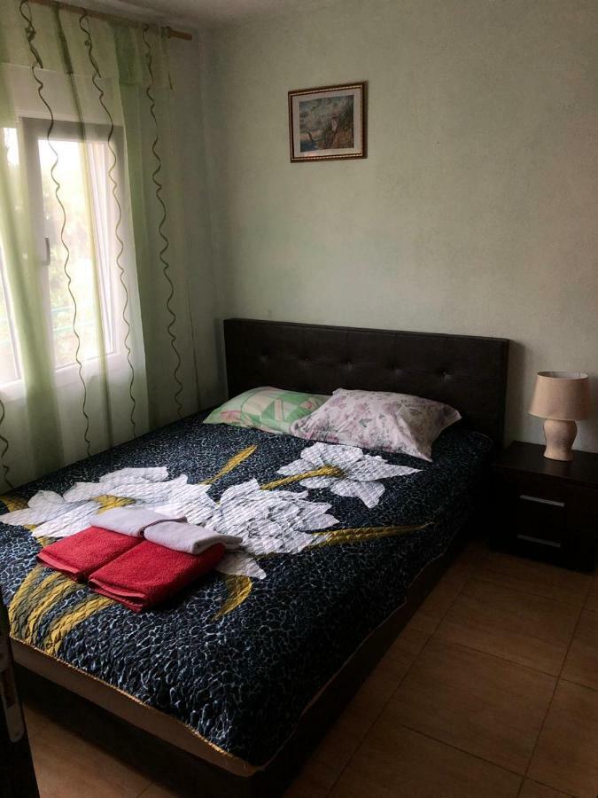 Apartments Dubrava 106 Dobra Voda Luaran gambar