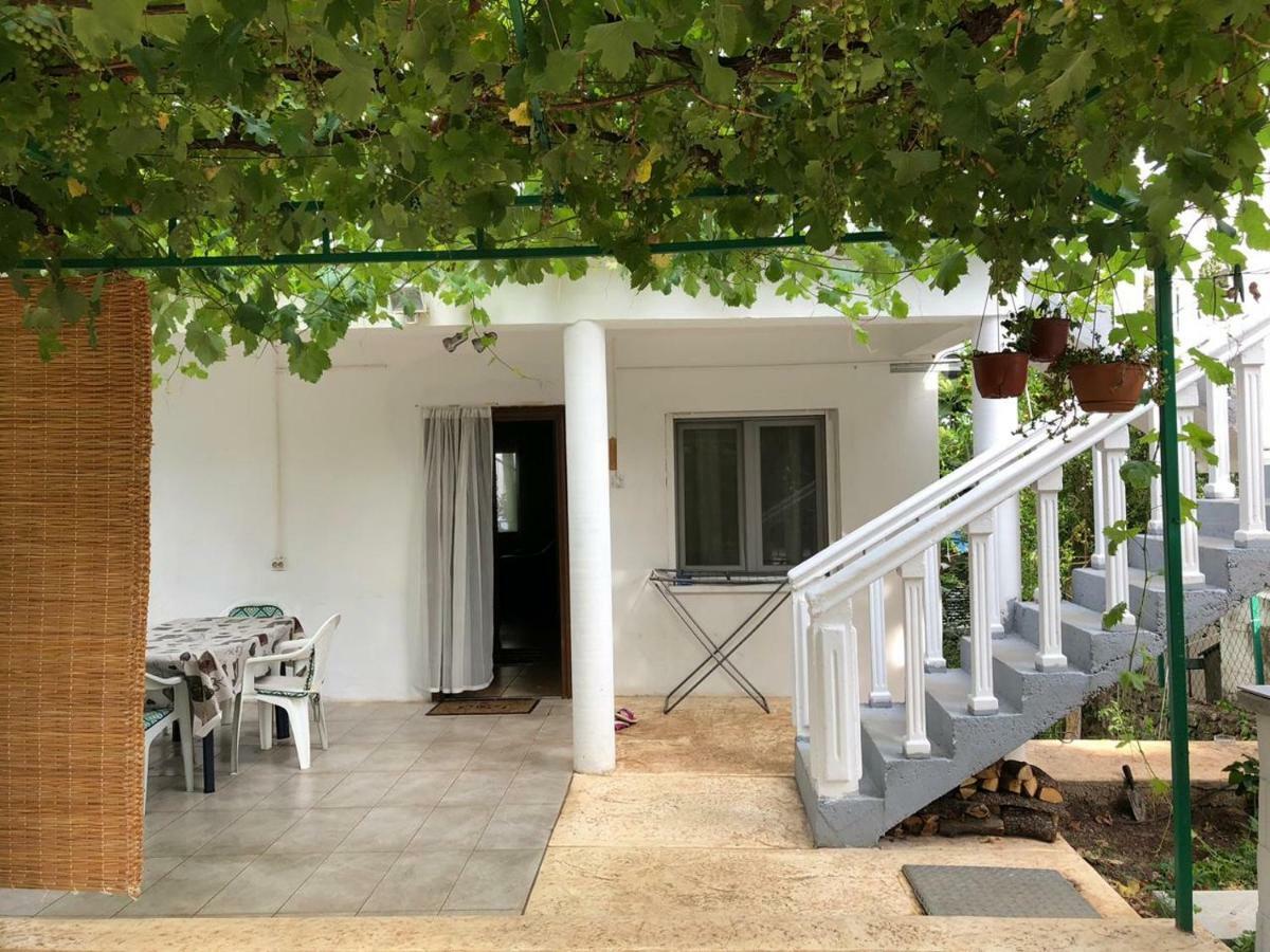 Apartments Dubrava 106 Dobra Voda Luaran gambar